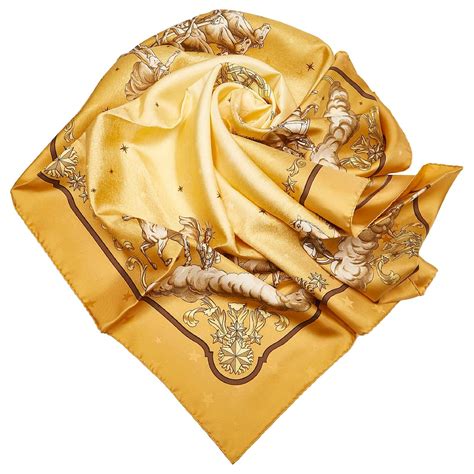 hermes anneau pour foulard|foulard en soie Hermes.